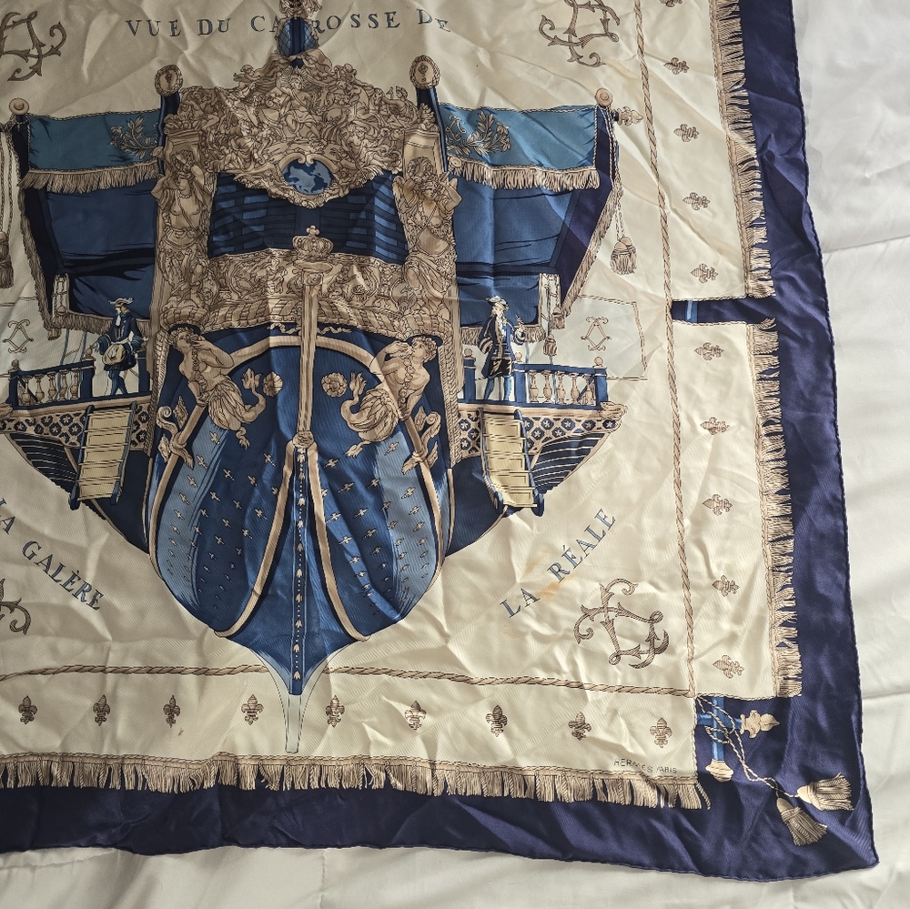 Hermès Vue du Carosse de la Galère la Réale Silk Scarf RARE - Picture 4 of 13